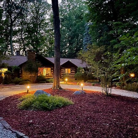Log Cabin - Natures Oasis - Fire Pit & Gazebo Cleveland Zewnętrze zdjęcie