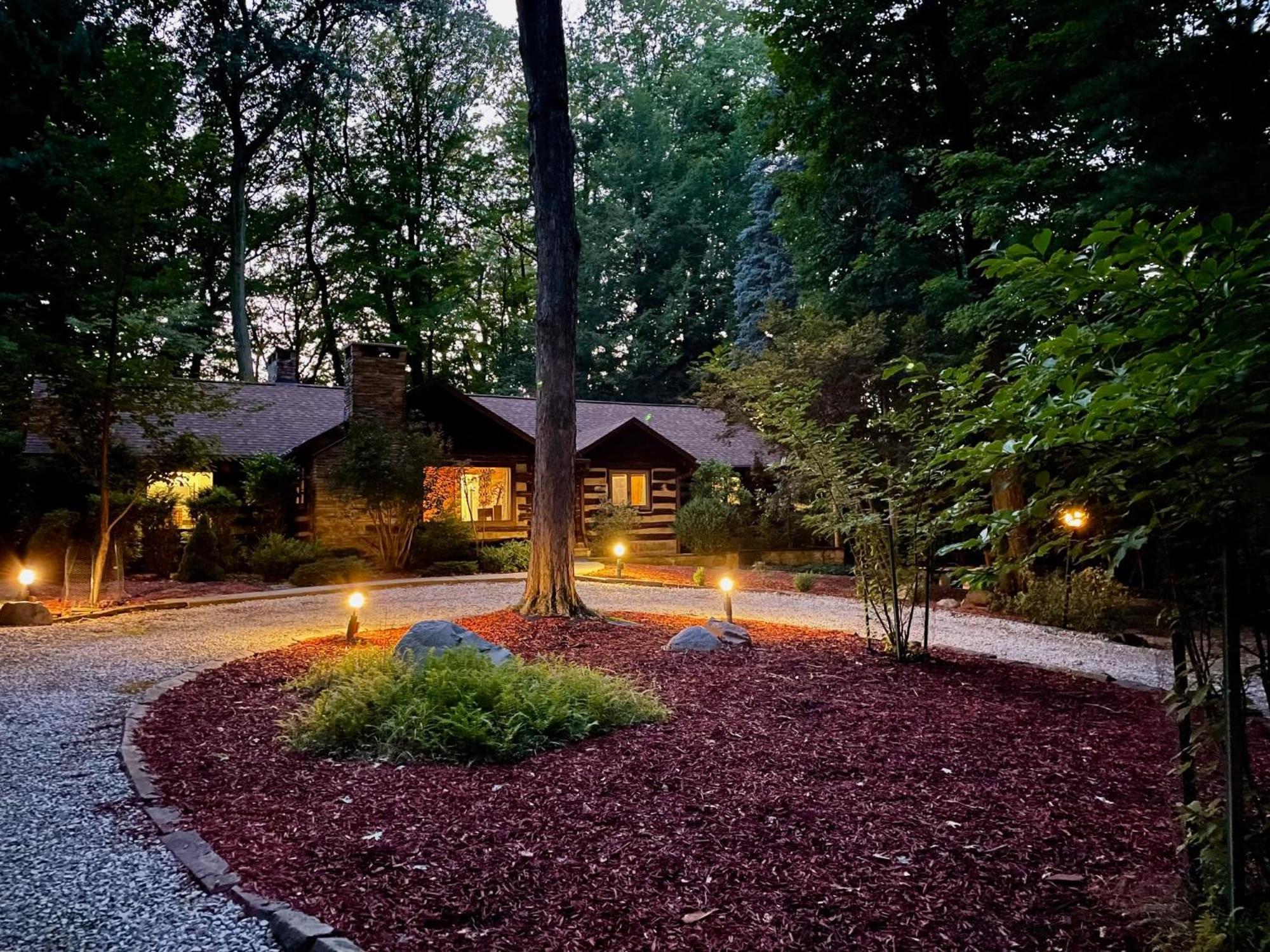 Log Cabin - Natures Oasis - Fire Pit & Gazebo Cleveland Zewnętrze zdjęcie