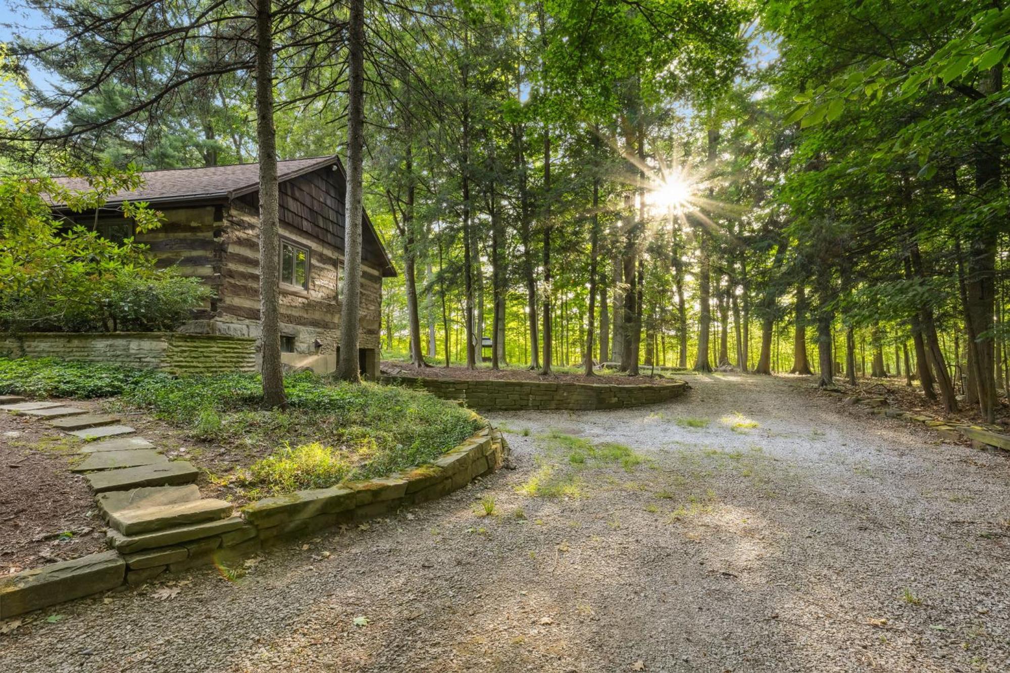 Log Cabin - Natures Oasis - Fire Pit & Gazebo Cleveland Zewnętrze zdjęcie